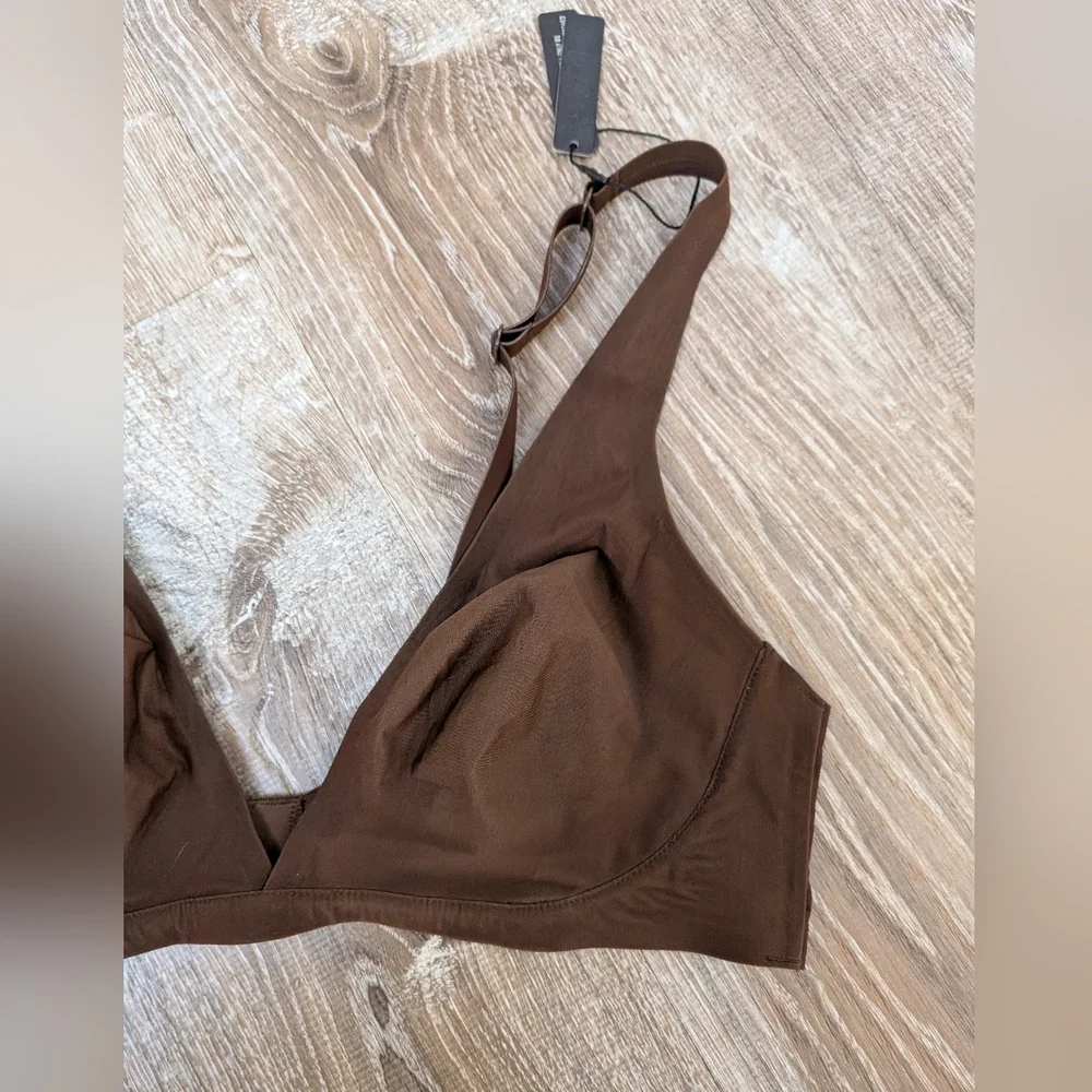 NWT SKIMS Naked Everyday Plunge Bralette Wirefree Bra Smokey Quartz Size Large
